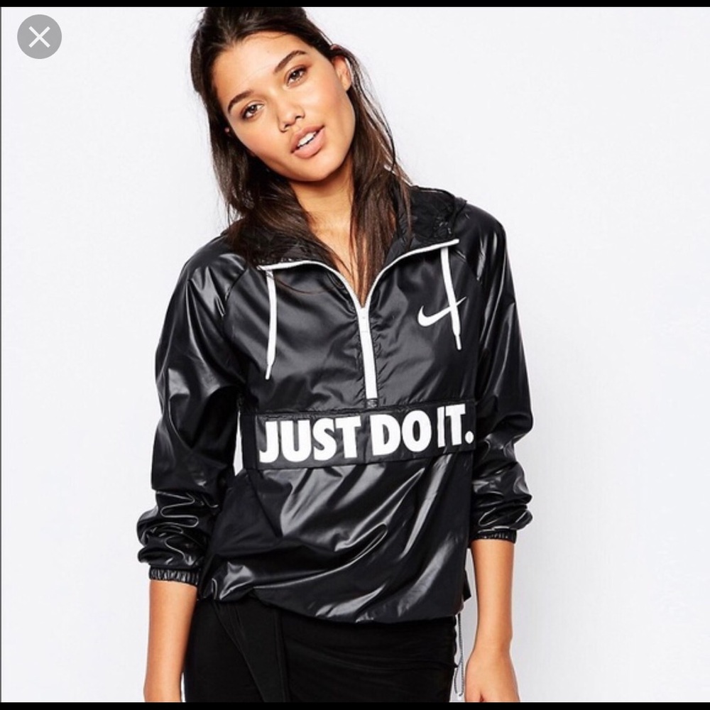 NIKE JUST DO IT HOODED WINDBREAKER